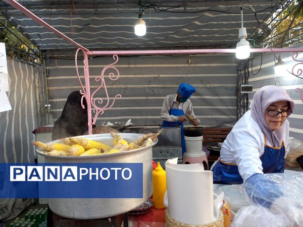 جشنواره غذاهای سنتی مشهد در فرهنگسرای بهشت « خانه ملک »