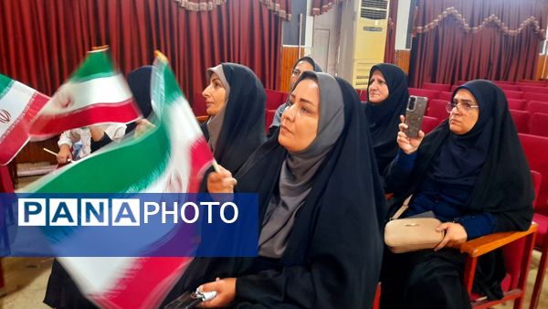 کارگاه توانمند مربیان پیشتاز کانون برادران قائمشهر