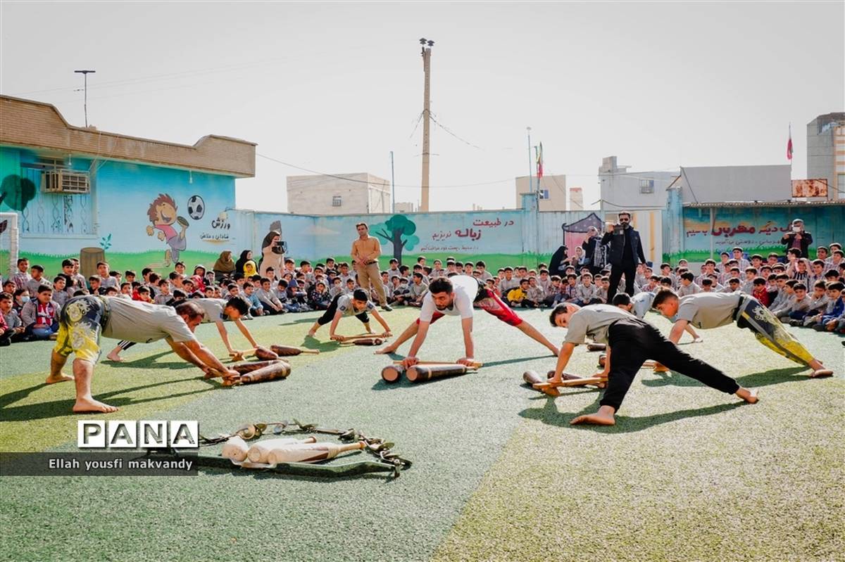 آموزش و پرورش نقش مهمی در ماندگاری نقش ورزش پهلوانی  در جامعه دارد