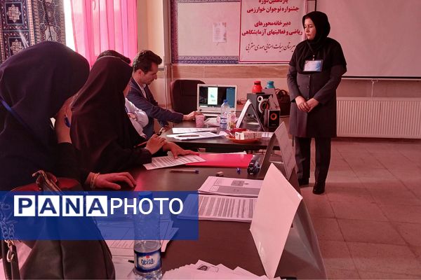 رقابت دانش آموزان پرتلاش ملاردی در محور ریاضیات یازدهمین دوره جشنواره نوجوان خوارزمی 