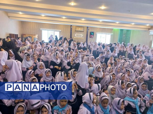 مراسم روز معلم به مناسبت هفته معلم در دبستان شاهد تحقیقی