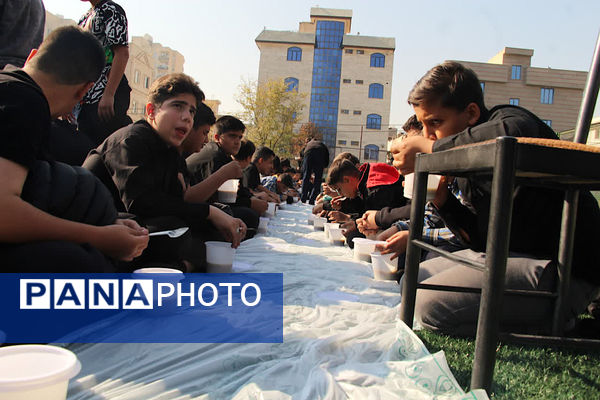 برگزاری مراسم عزاداری شهادت حضرت فاطمه الزهرا(س) در مدرسه شاهد شهیدکاظمی 