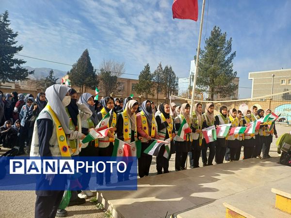همایش یاوران انقلاب پیشتازان مقاومت در شهرستان ایوان