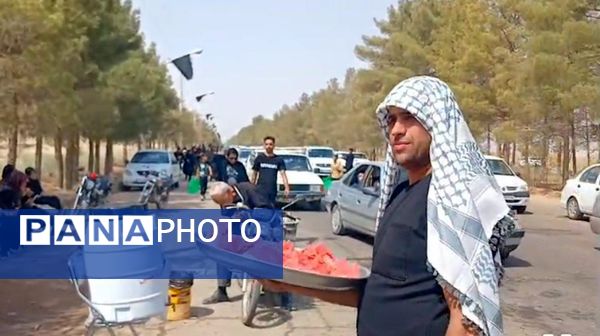 آیین پیاده‌روی جاماندگان اربعین حسینی در منطقه بادرود 