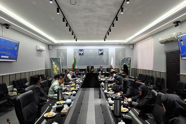 نشست خبری مدیرکل آموزش و پرورش استان کرمانشاه با اصحاب رسانه 
