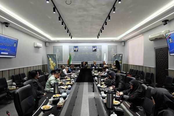 نشست خبری مدیرکل آموزش و پرورش استان کرمانشاه با اصحاب رسانه 