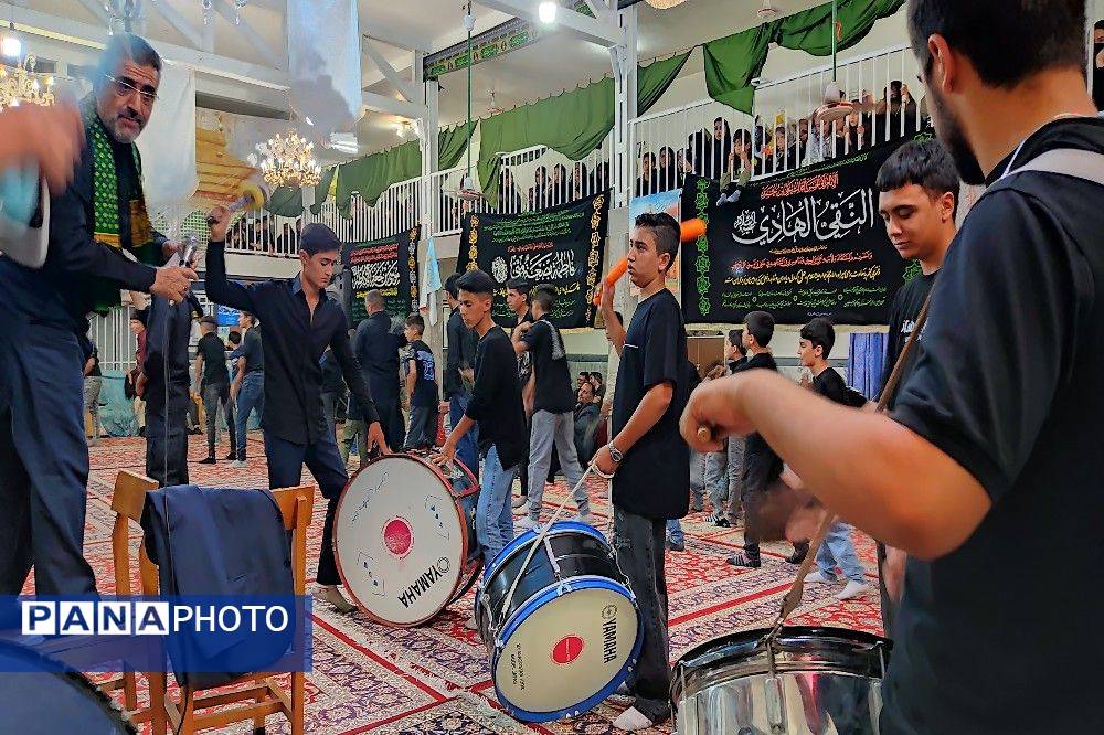 مراسم عزاداری امام حسین(ع) در شهر بار 