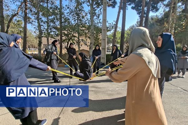 افتتاحیه کشوری جشنواره‌هاى فردا، پرسش‌مهر، کتـاب‌نوش، کارینو، هم صدا، تئاتردرسى در اردوگاه شهید محمد منتظری شهریار 