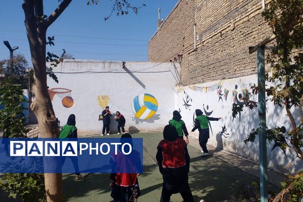 شور و هیجان داژبال در مهردخت؛ رقابت مهارت و نشاط به مناسبت هفته تربیت بدنی