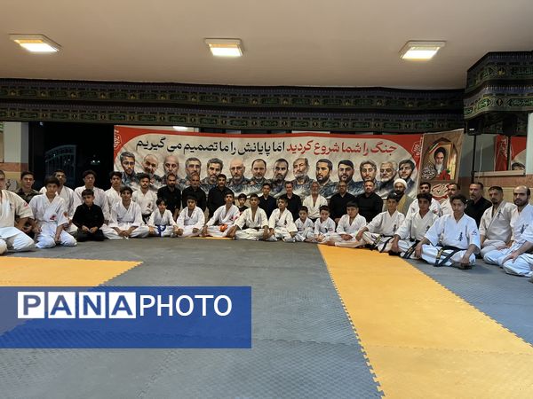 مراسم عزاداری و بزرگداشت شهدای جنگ تحمیلی در باشگاه‌های کاراته  بیرجند 