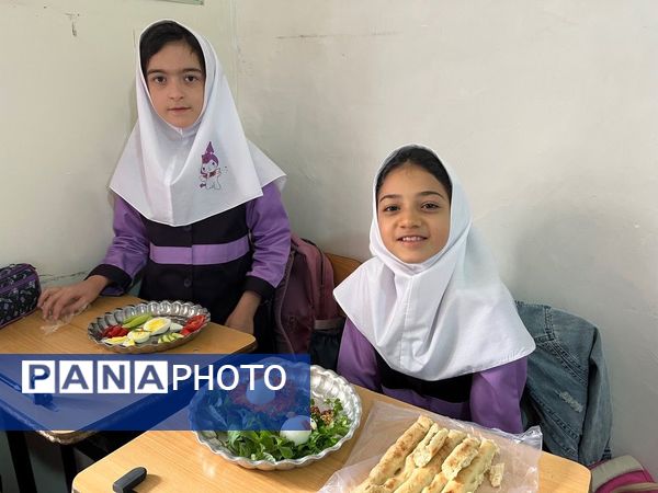 برگزاری صبحانه سلامت و روز جهانی تخم مرغ در دبستان فاطمه الزهرا شهرستان شیروان