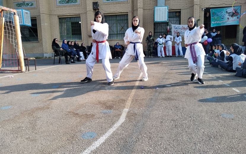 المپیاد ورزشی درون مدرسه‌ای دبیرستان دخترانه عرفان ناحیه سه شیراز