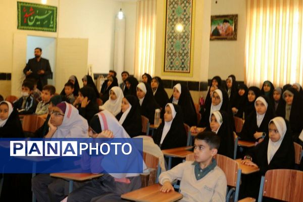 "میهمانیِ حافظانِ نور"