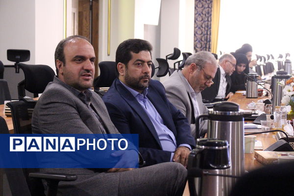  سلسه نشست‌های تبیین سیاست‌های ساماندهی منابع انسانی معاونت پرورشی و فرهنگی وزارت آموزش و پرورش