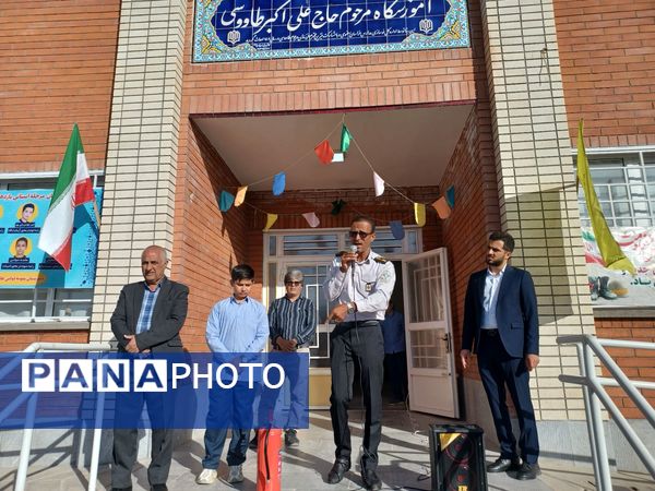 آموزش عملی اطفای حریق در دبیرستان نمونه مرحوم طاووسی خلیل آباد