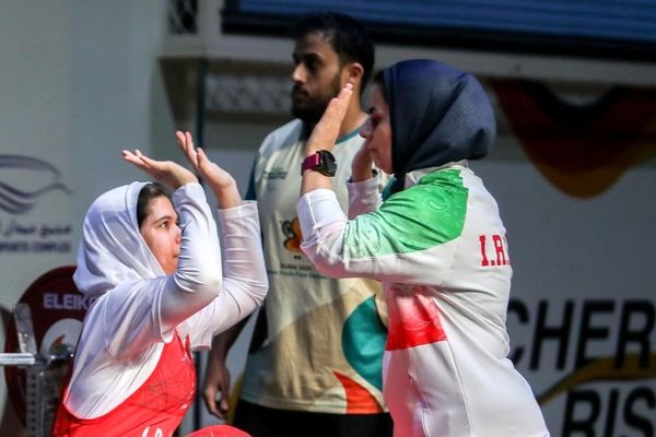 پایان طلایی دختران پاراوزنه‌بردار ایران/ عطیه سادات حسینی صاحب گردن‌آویز طلا شد