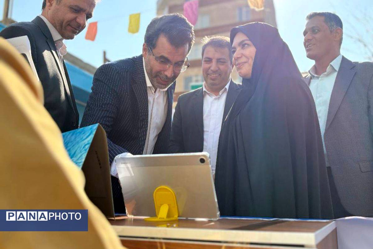 برای اولین بار در کشور،انتخابات الکترونیکی شورای دانش آموزی در دبیرستان صبح روشن شهر قدس