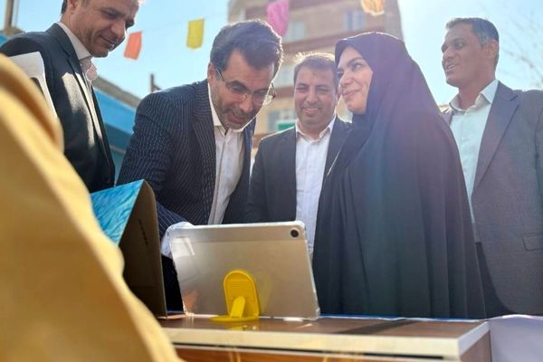 انتخابات الکترونیکی شورای دانش آموزی در دبیرستان صبح روشن شهر قدس