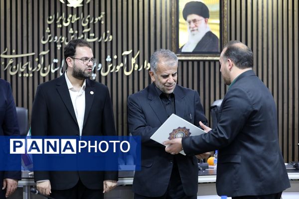 نشست تخصصی قائم مقام سازمان دانش‌آموزی با تشکل‌های پیشتازان در آذربایجان غربی