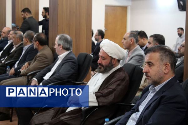 دیدار مدیران اجرایی مازندران با نماینده ولی‌ فقیه