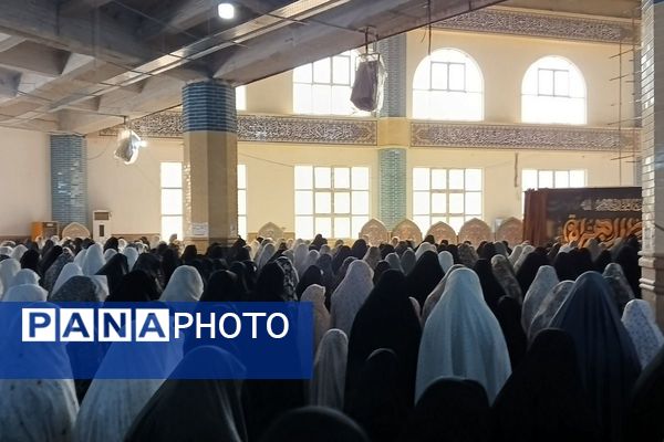 حضور شهید گمنام، حال‌وهوای نماز جمعه را متحول کرد