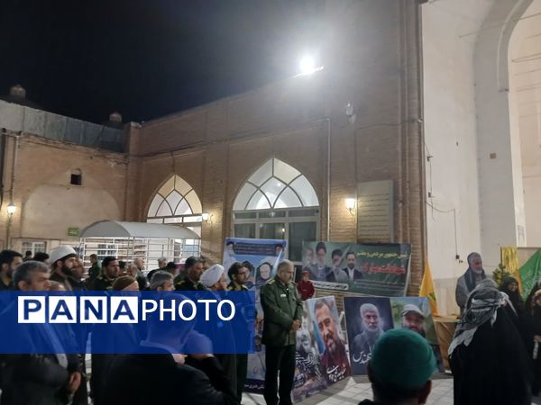 مراسم گرامیداشت شهدای مقاومت و تشیع نمادین پیکر پاک شهید سید حسن نصرالله در خلیل آباد 