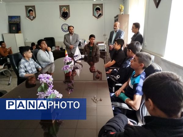  دیدار مسئولین اتحادیه انجمن اسلامی مدارس شهرستا‌ن با معاون پرورشی و تربیت بدنی کاشمر