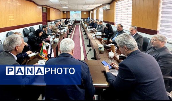 جلسه کیفیت بخشی به امور آموزشی ادارات آموزش و پرورش قطب شهید مدرس