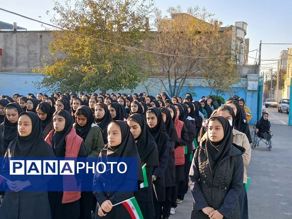 افتتاحیه همیاران معلم در دبیرستان فاطمیه