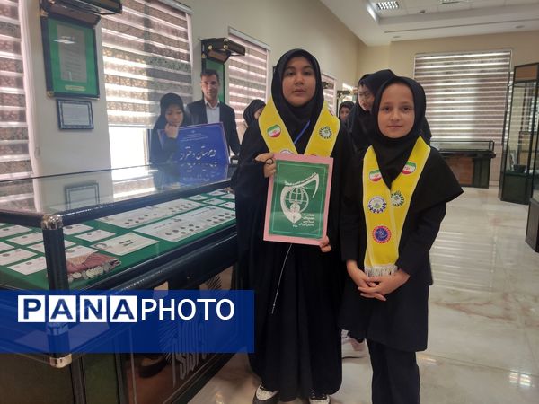 هفته کتاب خوانی در آرامگاه شهید مدرس