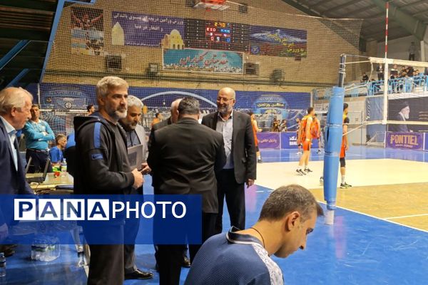 جدال حساس هفته دوم لیگ برتر با برتری قاطع میهمان پایان یافت