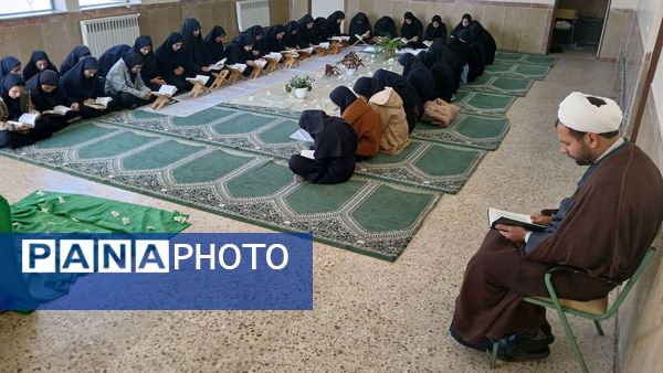 محفل انس‌ با قرآن آموزشگاه فاطمة الزهرا و فجر شهرستان هوراند با عطر مهدوی