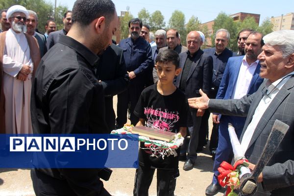 آیین کلنگ زنی احداث سه واحد آموزشی در قم