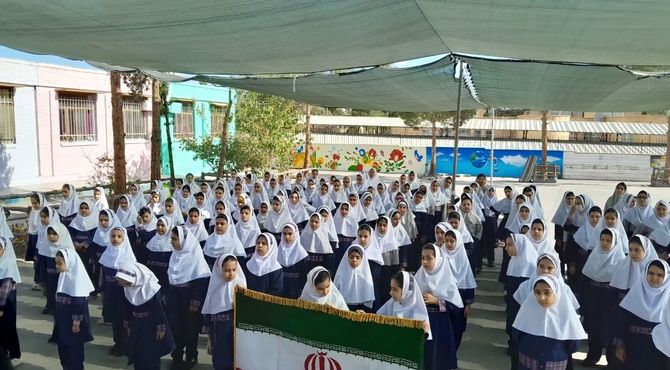 جشن روز دانش‌آموز در مدرسه پیروزی سمنان