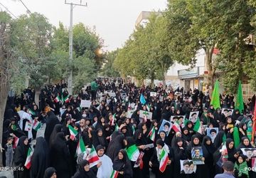 حضور پرشور بانوان در اجتماع بزرگ زینبیون یاسوج