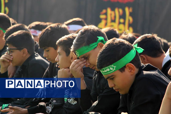 برگزاری مراسم عزاداری شهادت حضرت فاطمه الزهرا(س) در مدرسه شاهد شهیدکاظمی 