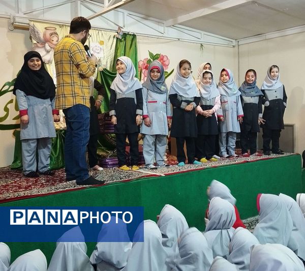 مراسم جشن ولادت حضرت رقیه (س) و تجلیل از دانش‌آموزان برتر آموزشی و پرورشی دبستان شاهد حاج تقی آقا بزرگ مشهد