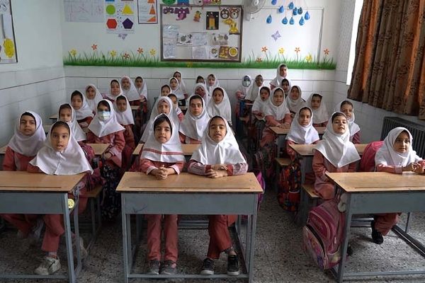 دختران مدرسه رهبر یزد، پیشگامان آزادی‌بخشی