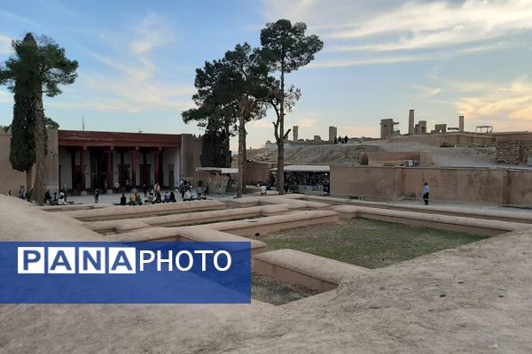 تخت جمشید نمادی از شکوه و عظمت در ایران باستان