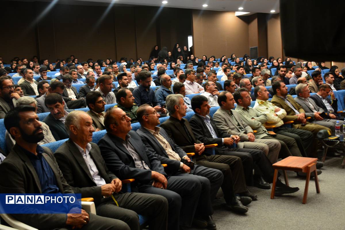 گرامیداشت روز معلم با حضور معاون وزیر در لردگان
