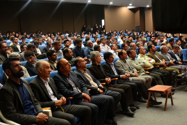 گرامیداشت روز معلم با حضور معاون وزیر در لردگان