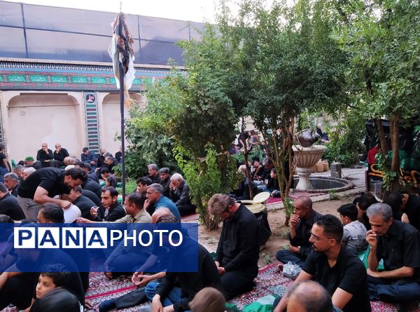 اقامه عزای سنتی در حسینیه گود بیرجند با قدمت ۱۰۰ ساله