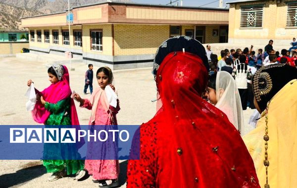 برگزاری جشن روز کودک در مدرسه شهید محمد منتظری