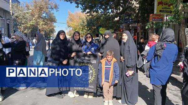 برگزاری راهپیمایی ۱۳ آبان ماه در تویسرکان