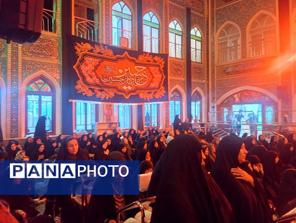 برگزاری مراسم شب سوم عزاداری اباعبدالله(ع) در تکیه ابوالفضلی نیشابور