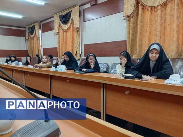  جلسه تقدیر از خبرنگاران فعال تیرماه 1404 در خلیل آباد