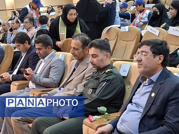 همایش تجلیل از مربیان و دانش‌آموزان پیشتاز برتر شهرستان جم 