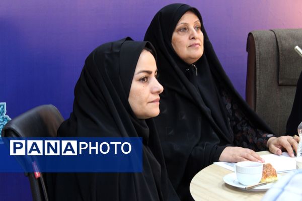 افتتاحیه وبیناری مجلس دانش آموزی جمهوری اسلامی ایران در زنجان 