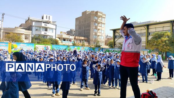 گرامیداشت روز ملی کاهش اثرات بلاهای طبیعی در نیشابور