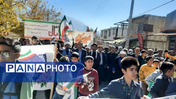 گرامیداشت یوم‌الله ۱۳ آبان در شهر سی‌سخت با حضور پرشور مردم 